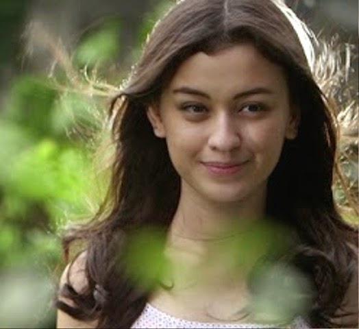 Kimberly Rider Ingin Pacar yang Pintar