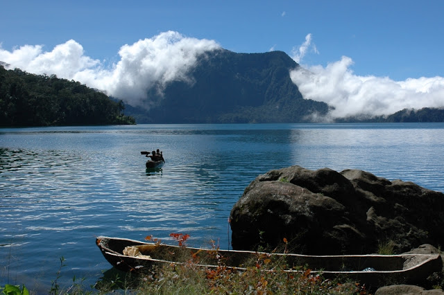 Ngapain Liburan Jauh-Jauh ke Luar Negeri kalau Negara Sendiri Belum Dikenal?