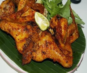 resep ayam goreng bumbu kuning enak