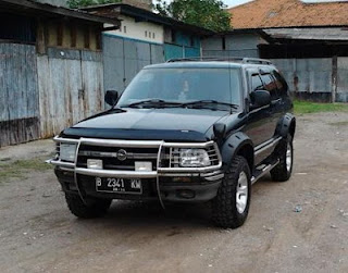 OPEL BLAZER DOHC MANUAL Th'1996 Pjk Br Full Option, siap touring!