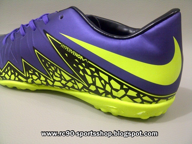 nike hypervenom turf 2