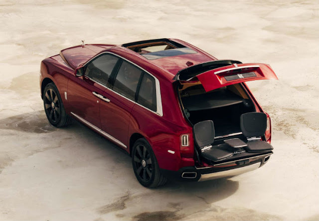 Rolls Royce Cullinan, SUV Mewah Terkeren Saat ini