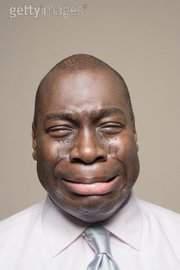 Tipe Cowok Dilihat dari Cara Menghadapi Cewek Nangis: