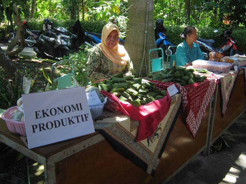 Marilah Kita Lebih Peduli Terhadap Mereka