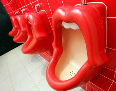 &#91;KEREN&#93; Design Toilet Yang Aneh Dan Keren!