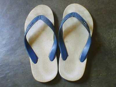 Tipe Orang Berdasarkan Sandal Jepitnya