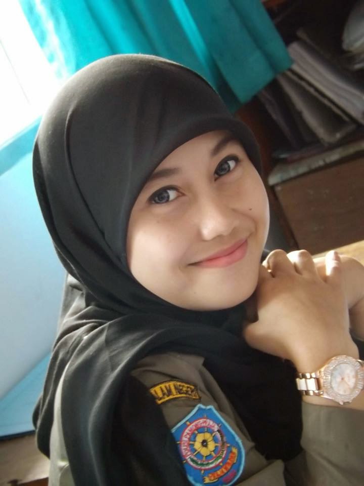 Gadis Satpol PP Cantik Asal Banten Ini Ikut Bikin 'Gemes' Dunia Maya