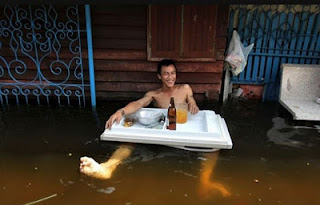 11 ide lucu dan kreatif mengatasi banjir