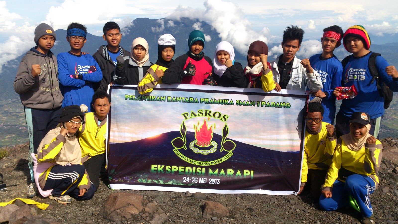 perjalanan menuju puncak Gn. Marapi (Sumatera Barat)