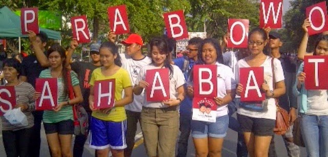 &#91;PIC&#93; SPG &amp; Cewek2 Cantik di Kampanye Pilpres. Apa beda Cewek pendukung PRB &amp; JKW?