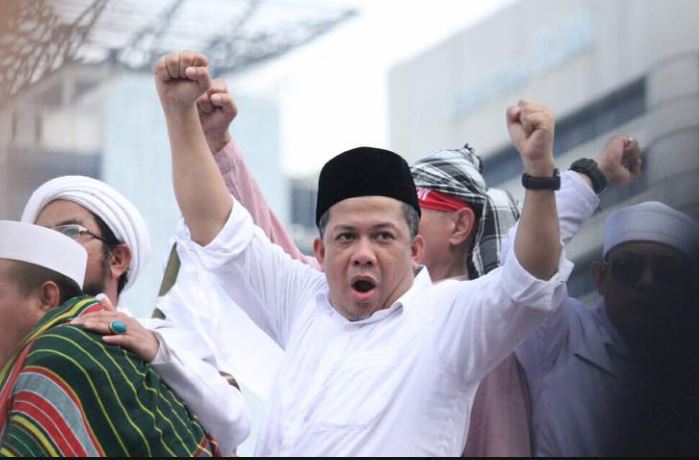 Fahri Hamzah Klaim Pasang Badan Bela Jokowi Soal Aksi Makar
