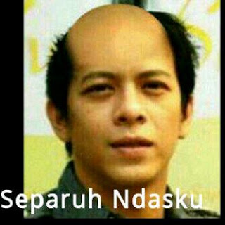 Beberapa Foto Unik Ariel NOAH Yang Sering Jadi DP BB