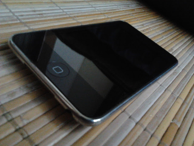 Jual ipod touch 3th gen 32gb