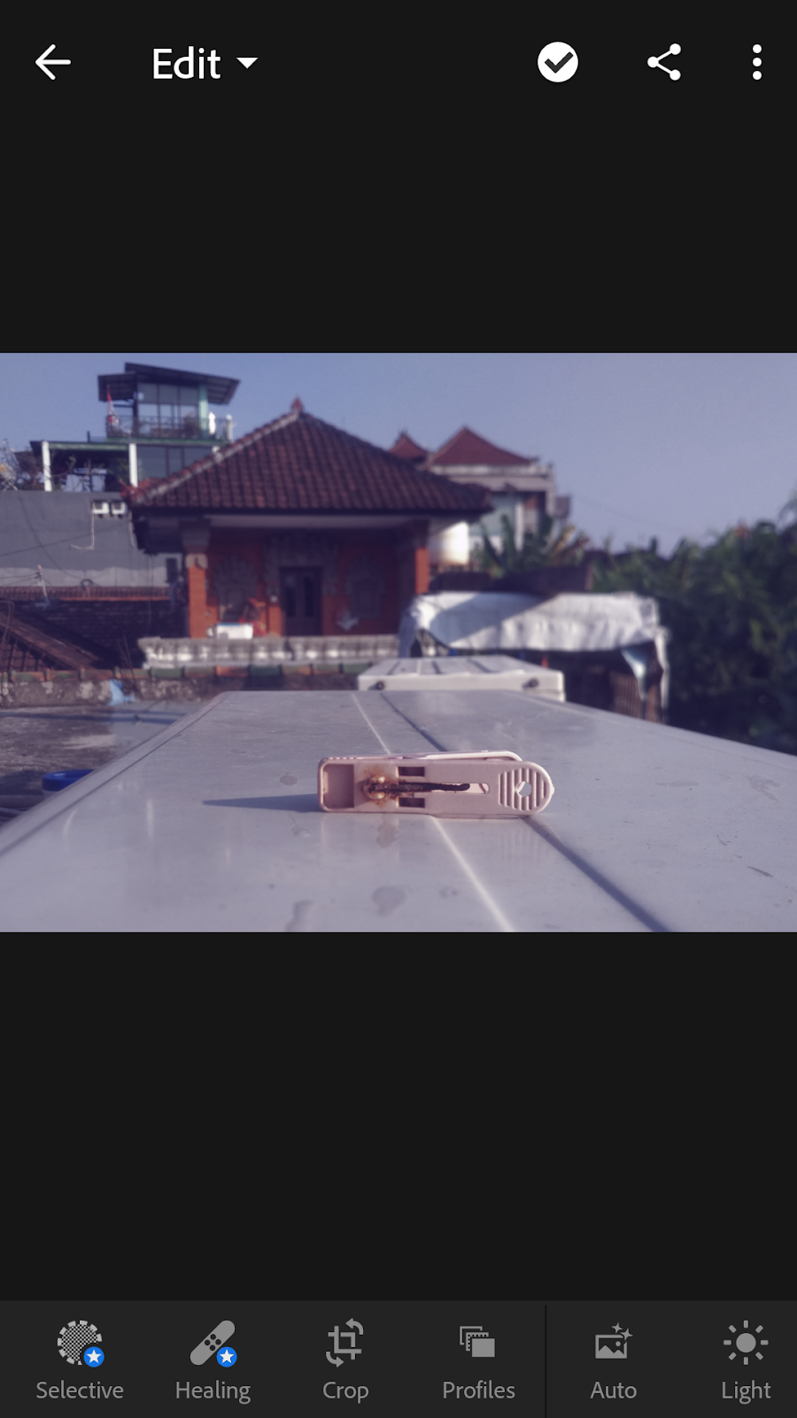 Cara membuat foto ala 90an dengan Lightroom dan Snapseed