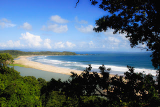 liburan murah ke pantai sawarna &quot;surga yang tersembunyi&quot; naik motor vespa &#91;pict&#93;