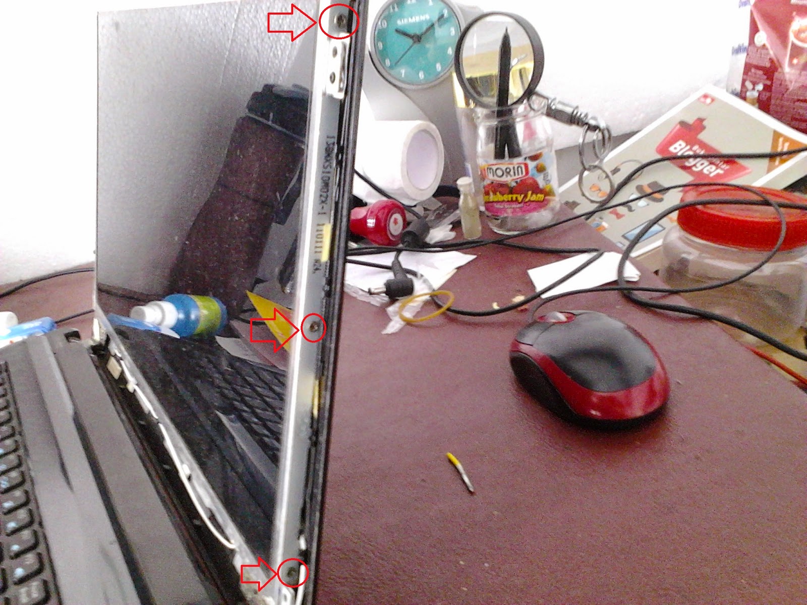 &#91;Share&#93; Yuk gan belajar melepas LCD Notebook