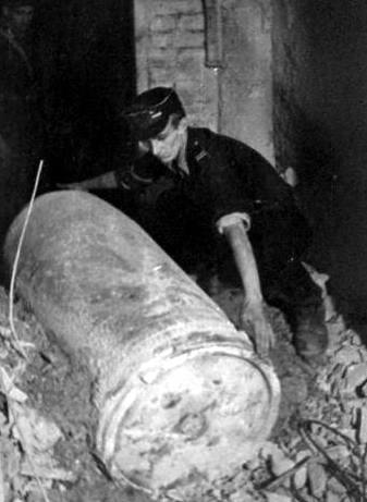 Monster Penjebol Bunker Pada Perang Dunia ke-2