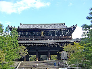 7 Candi Terbesar Dan Terunik di Dunia