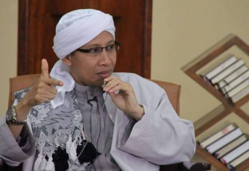 Jawaban Tegas Buya Yahya Soal Tokoh Islam yang Mempromosikan Pemimpin Non Muslim