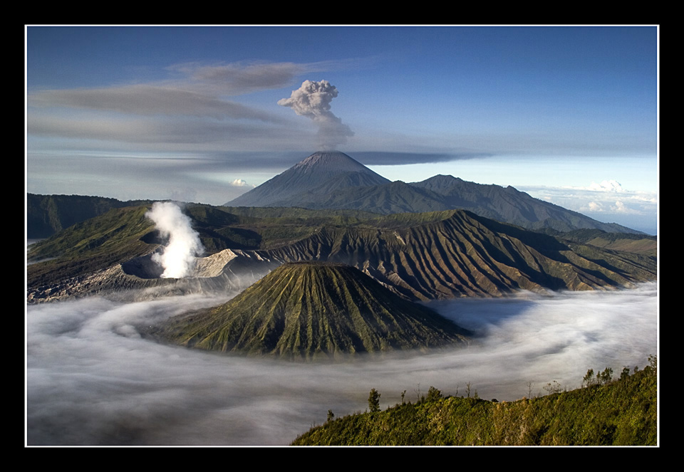 Gunung-gunung Angker di Indonesia Serta Mitos-mitosnya