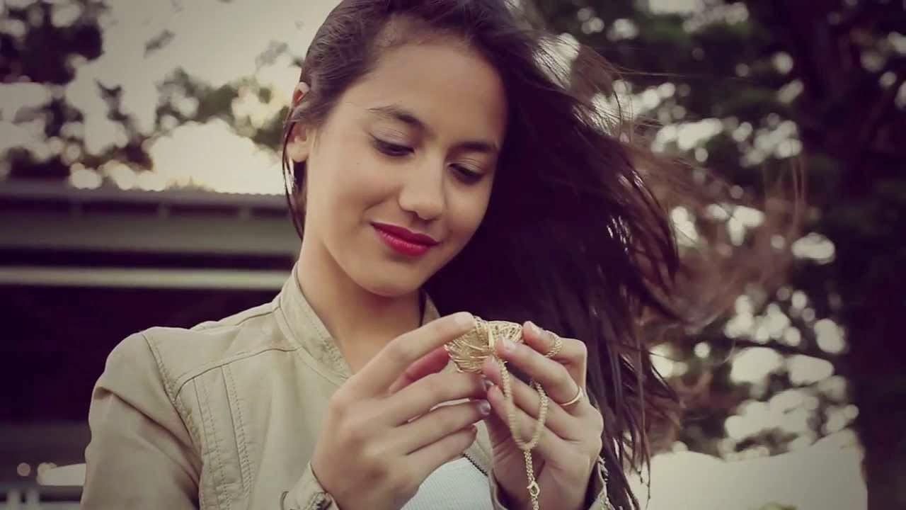 Artis Indonesia yang gak kalah cantik sama artis luar negeri !