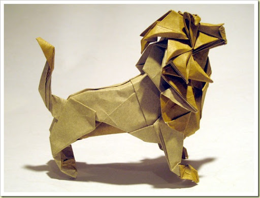 Buat yang seneng seni origami , check this out ! (g maks nyesel )
