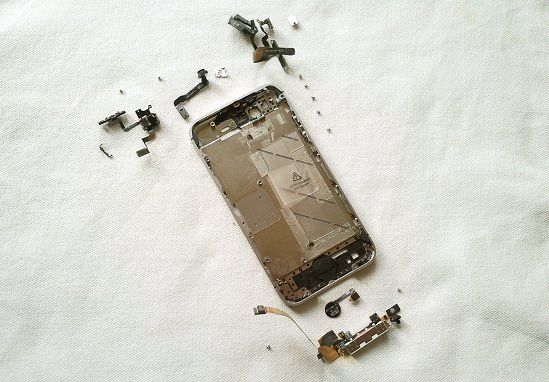 &#91;Pengen Tau?&#93; Bongkar iPhone Dulu Ah :D