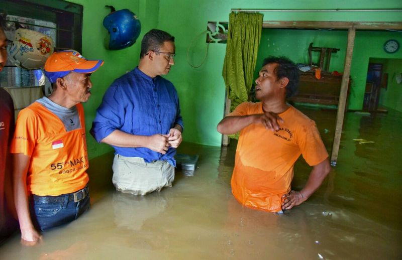 Sungai Ciliwung Meluap, Banjir Genangi Tiga Kecamatan di Jakarta