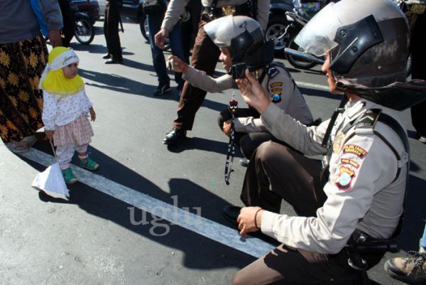POLISI Indonesia itu keren Banget!