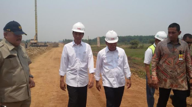 Hebatnya Karya Nyata seorang Jokowi 'Jalan Tol Trans Sumatera'