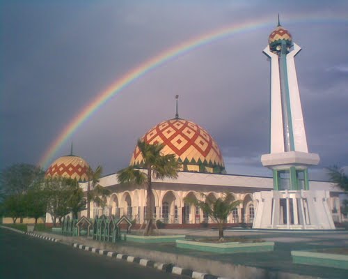 Mesjid Terbesar di Indonesia