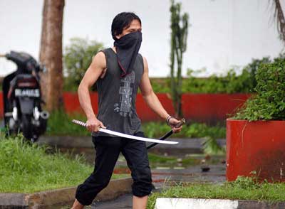 Antara Cinta dan Benci Tentang Indonesia