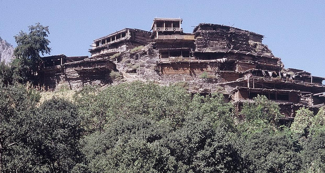 THE KALASH - SUKU BERKULIT PUTIH DARI PAKISTAN