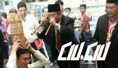 Foto-Foto Dukun Malaysia Yang Bikin Ngakak Gan