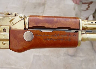 Wow! Saddam Husein Kolektor Senjata Emas