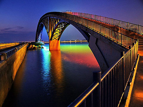 AMAZING.. Jembatan Pelangi di Taiwan