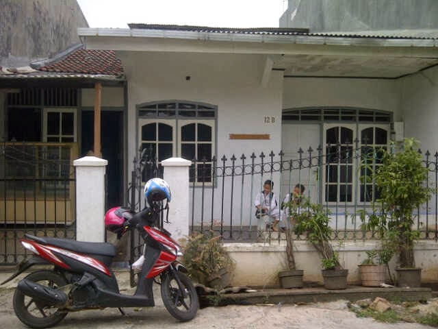 Dijual Rumah Strategis di Komplek Taman Duta, Depok P0315