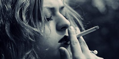 tips-mengatasi-bibir-hitam-efek-rokok