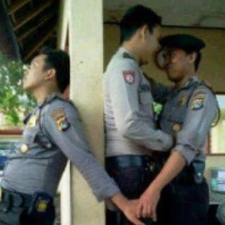 polisi jg Manusia