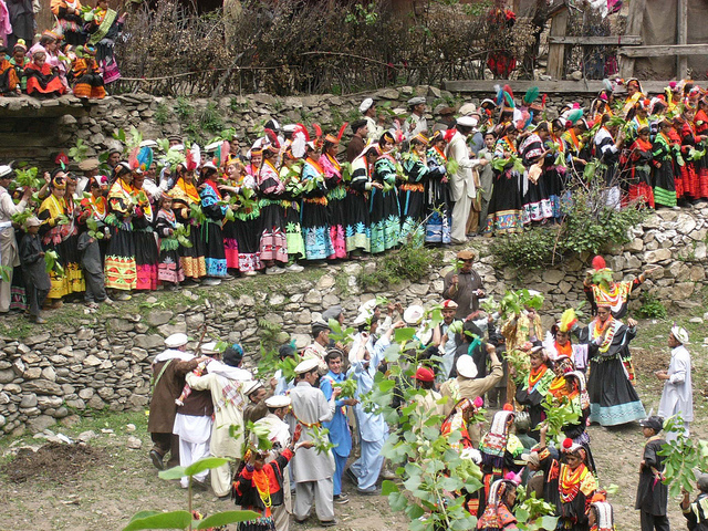 THE KALASH - SUKU BERKULIT PUTIH DARI PAKISTAN