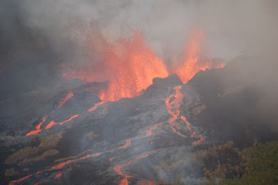 Keindahan erupsi gunung berapi &#91;cekidot gan!!&#93;&#91;++Pic,++Video&#93;