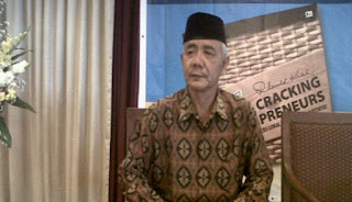 Kisah Sukses Sanim, Tukang Becak Tak Lulus SD Punya Kini Puluhan Mobil Mewah 