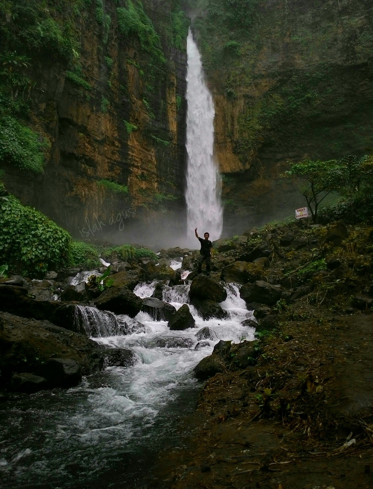 6 Air Terjun di Lumajang yang Dijamin Breathtaking