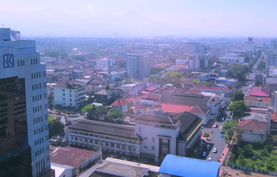 Mengintip Pusat Kota Bandung dari Ketinggian 81 Meter!