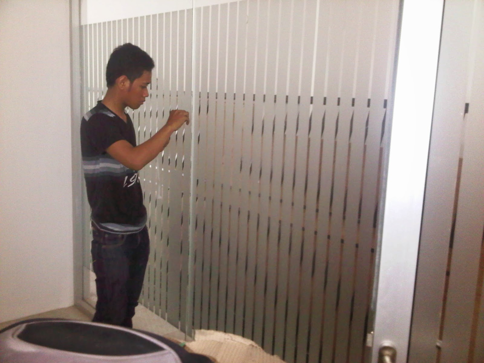 Desain Stiker Partisi Kantor Yang Ciamik