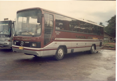 Foto Bus Jadul di Indonesia