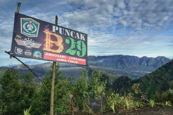 Sisi Lain Bromo Dari Puncak B 29