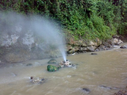 Tempat Wisata Air Panas Di Jawa Barat