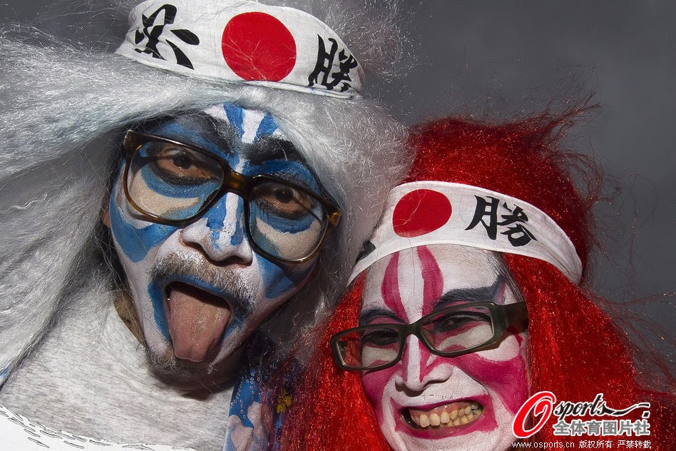 Ekspresi dan Aksi Gokil Para Suporter Jepang di Piala Dunia 2014