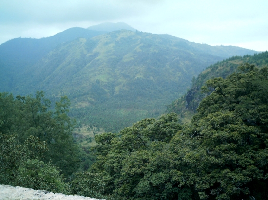 Gunung-gunung Angker di Indonesia Serta Mitos-mitosnya